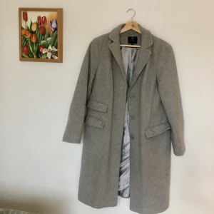 Kashmirkappa - Kashmirkappa i mycket gott skick. Inköpt på Marcs & Spencers. 