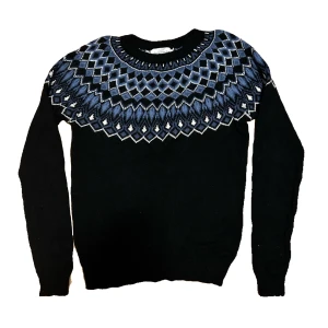 Stickad tröja - Jätte mysig och söt stickad tröja💗inga defekter och aldrig använd