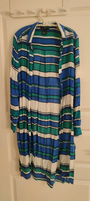 Lång skjorta - Storlek 34