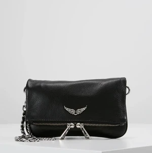 Zadig & Voltaire Rock Nano - I want to sell my Zadig & Voltaire bag since I want to buy another one 💕 The bag was only used a few times and is in a pretty good condition. I still have the two straps and the dustbag. I would like to sell the bag for 2000 kr but we can also discuss the price. If you want to see more pictures or you have any questions just write me 🤍