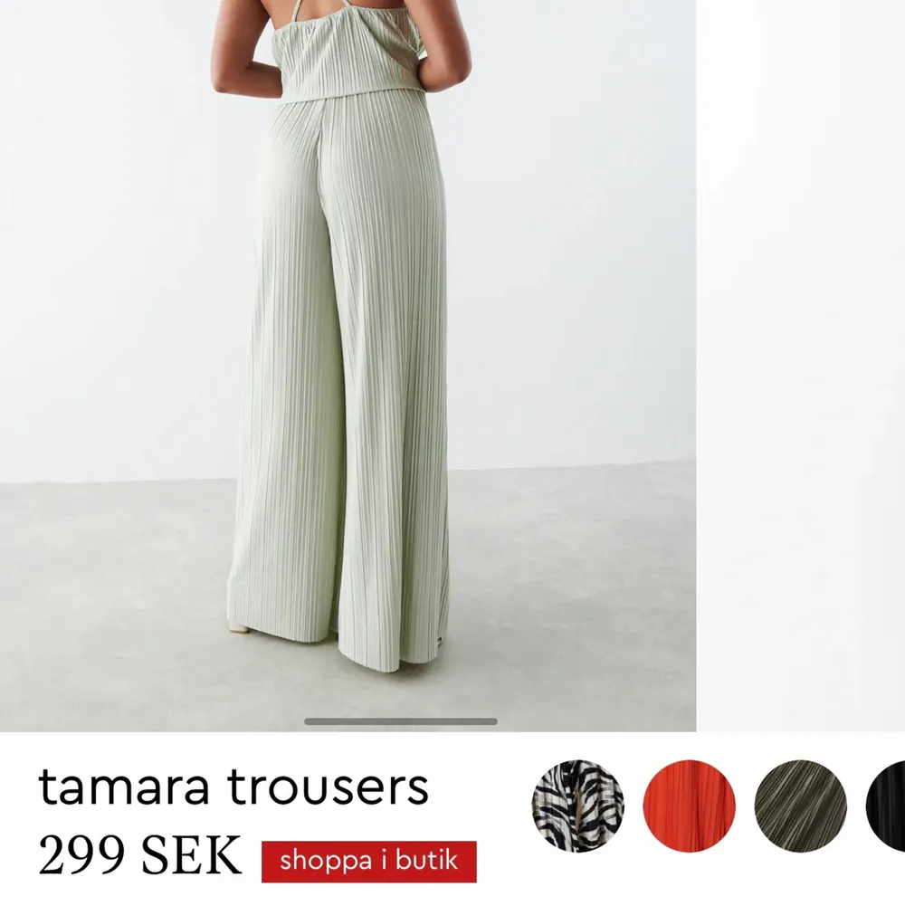 Säljer dessa perfekta sommarbyxor från Gina Tricot. Oanvända med lapp kvar 💓 Säljer för 140 kr + frakt💜. Jeans & Byxor.