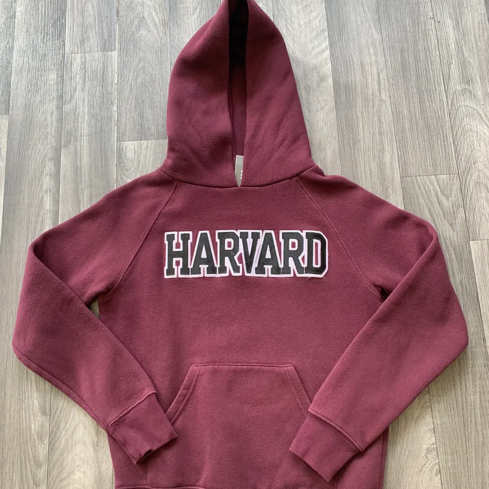 Vintage Harvard hoodie Size small. Hoodies.