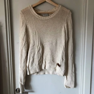 Tröja / Stickad / Peak Performance / Strl S - Lite gulare i tonen än på bilden