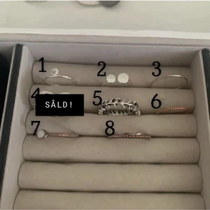 massa olika ringar - ringar 10kr st! 💖 3 för 20kr och 6 för 40kr. ALLT FÖR 60kr !!!!