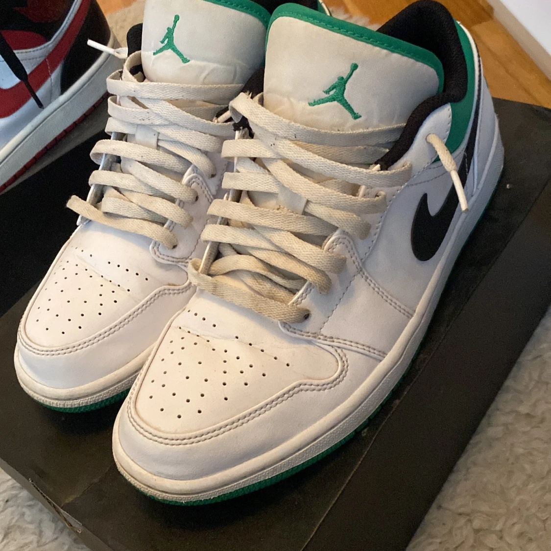 Jordans Mid och Low - 90