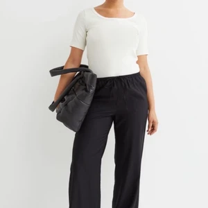 Linnebyxor  - Slutsålda linnebyxorna från hm, helt nya.