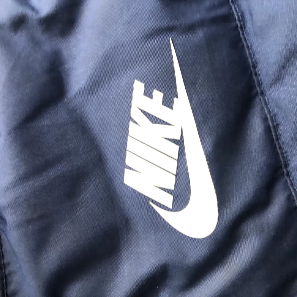 En fin Nike jacka bra kvalitet 🥶💯 . Jackor.