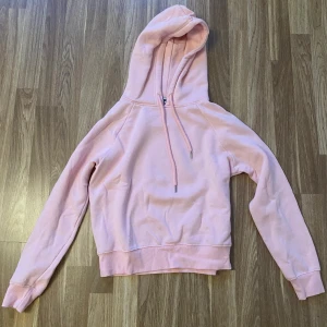 Ljusrosa hoodie  - Ljusrosa hoodie, fint skick💞