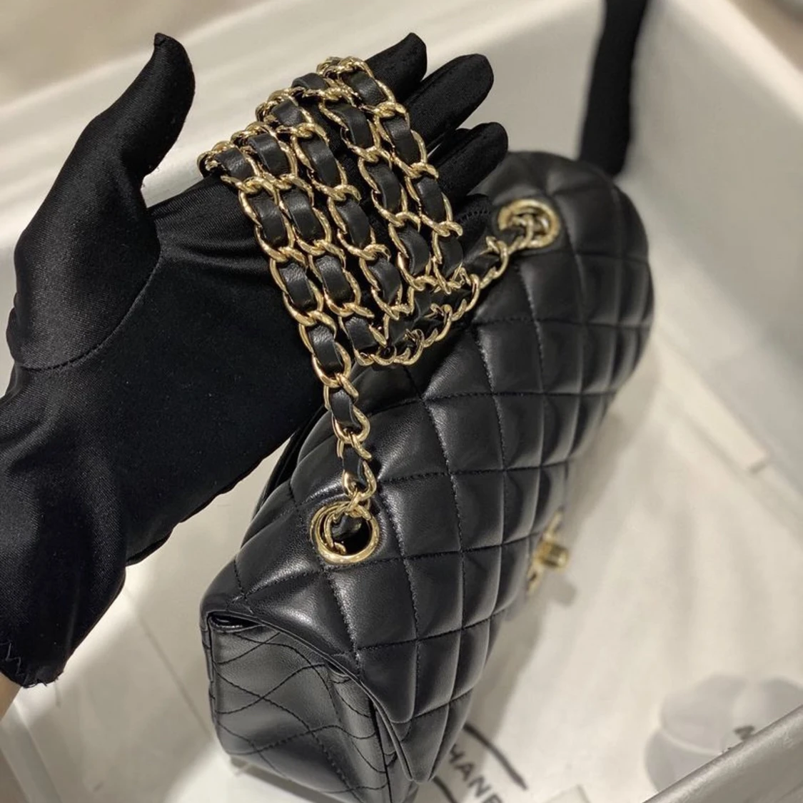 CHANEL FLAP MINI BAG - 91