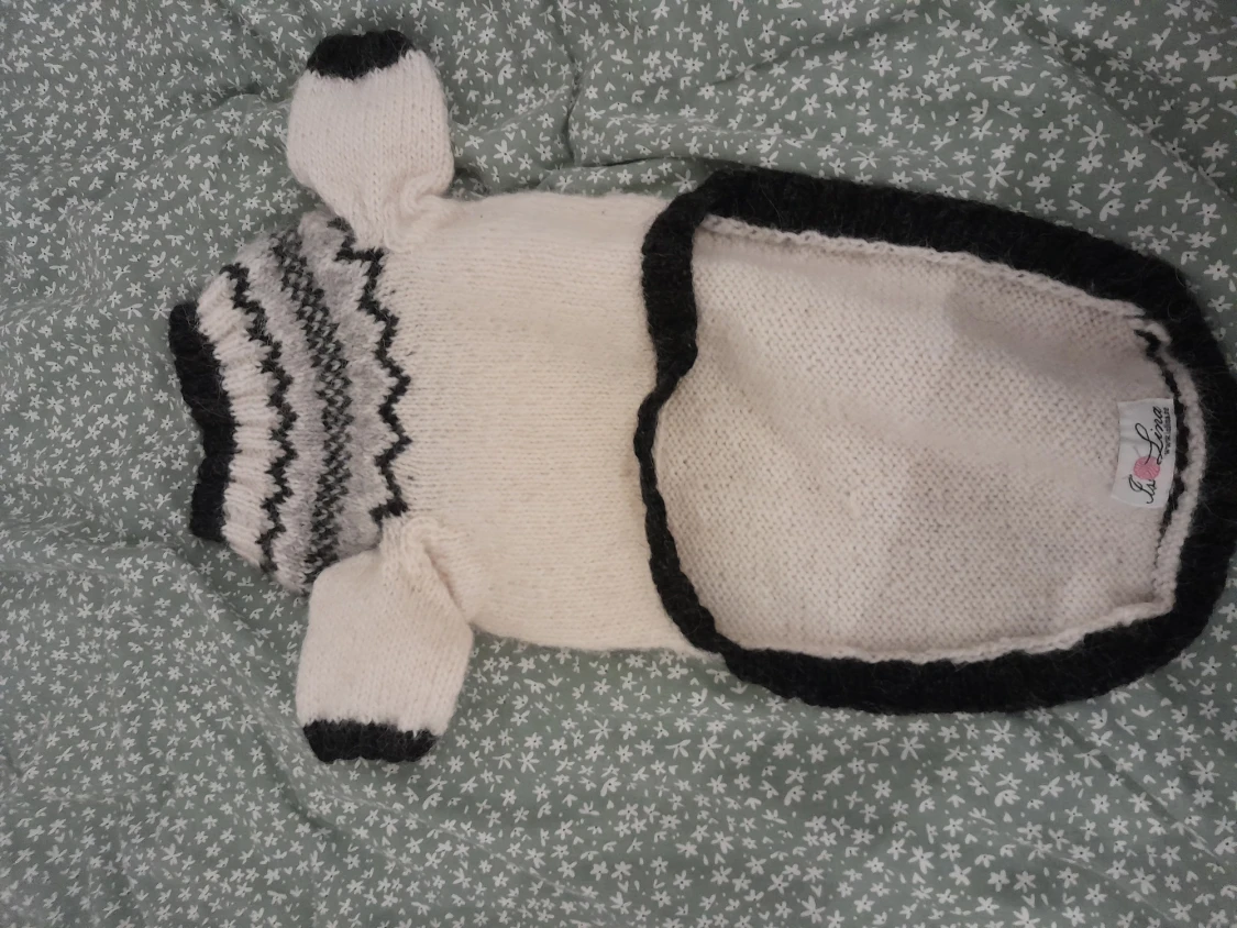 Hundkläder handstickade - 90