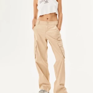 Cargobyxor  - cargos ifrån hm i storlek M. Använt ett fåtal gånger. 