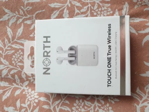 North TOUCH ONE True Wireless - Bluetooth hörlurar av märket North, modellen heter Touch One True Wireless. Oanvända och oöppnade pga jag fått dem i present. Ordinarie pris verkar vara 429:-