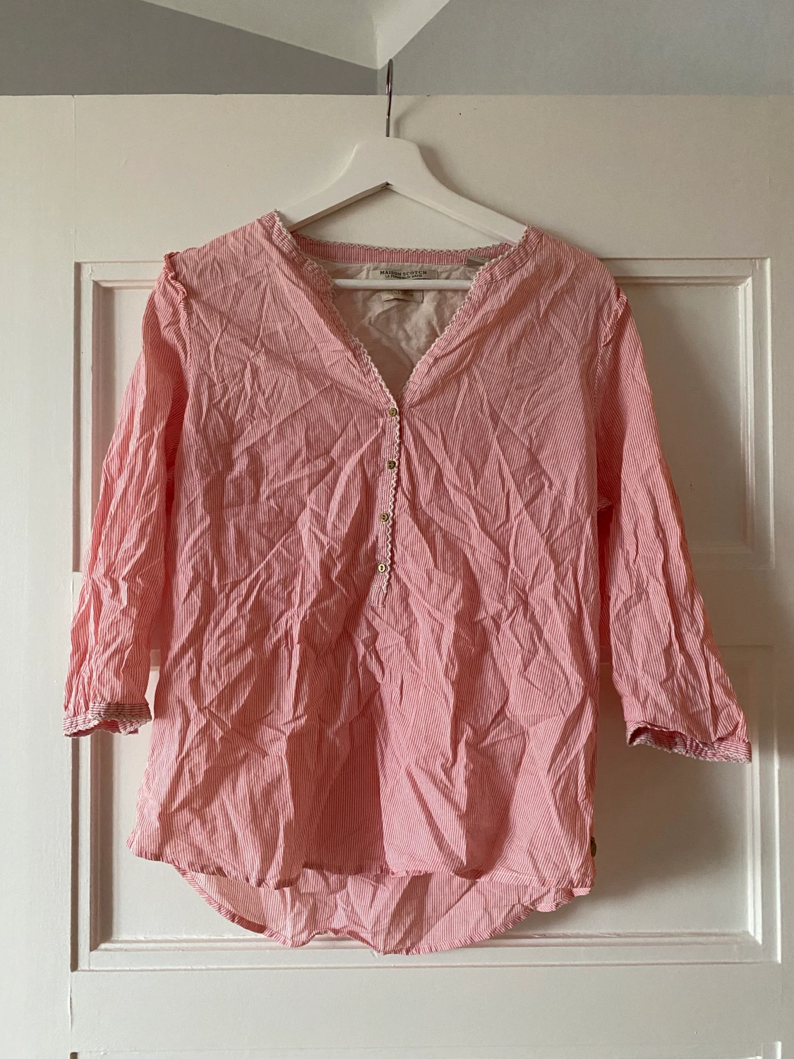 Stilig och luftig tunnare blus - 90