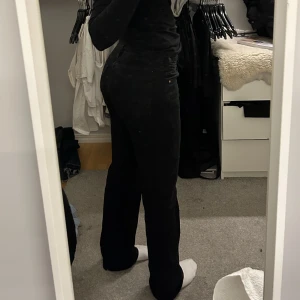 Bikbok low waist - bikboks low waist jeans, inte använda särskilt mycket. mycket bra skick, inklusive frakt💞