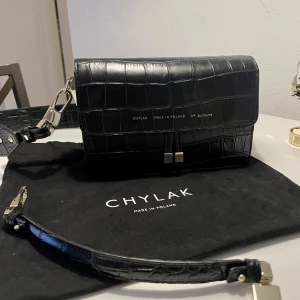 Chylak bag  - Croc-effect bag from Chylak ✨ comes with dust bag and two removable straps. 