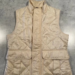 Ralph Lauren väst - Tunn väst från RÖ. Strl S. Fint skick!