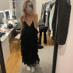 Långklänning - Långklänning från zara, endast använd 1 gång. Supersnygg!!