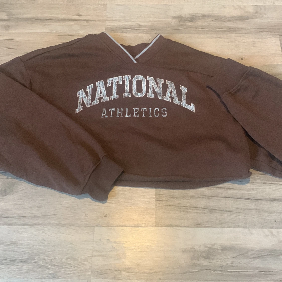 Säljer min tröja som jag aldrig har använt - 90