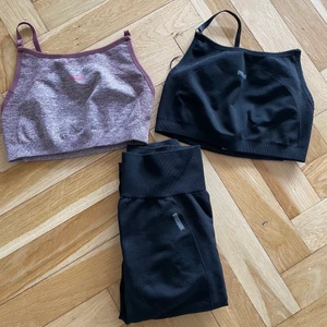 Gymshark tights + 2 sport-bh 💕 - Säljer detta fina Flex-set från Gymshark! 2 sport-bhar i storlek S och matchade tights i storlek XS! I superfint skick! Köparen står för frakt 📦