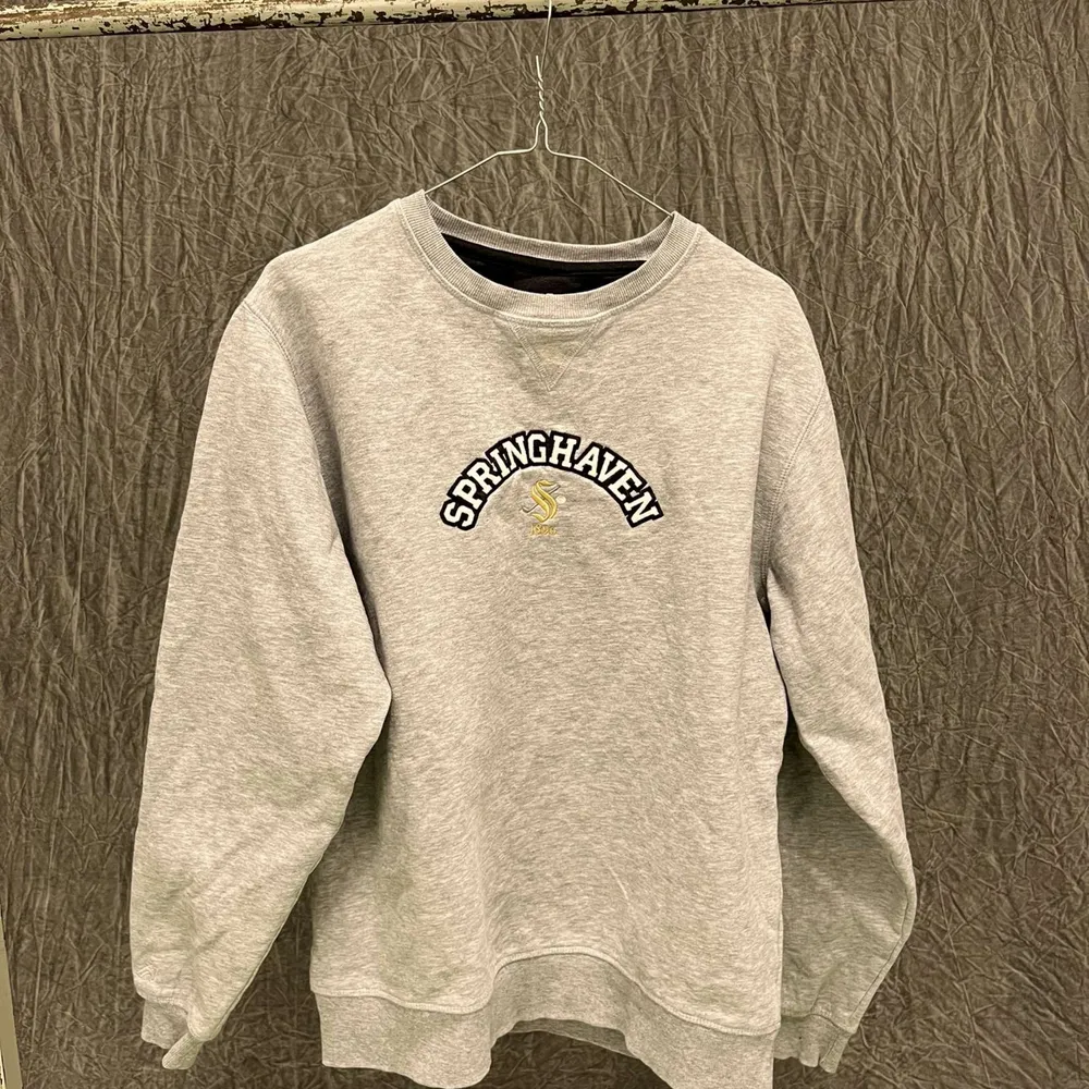 Vintage Sweatshirt i bra skick, storlek L/M. Tröjor & Koftor.