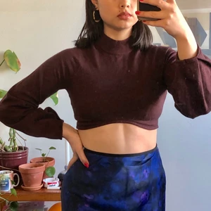 Asos top brun storlek 36 XS  - Helt nytt, ej använt bara testat! Därav inte alls sliten så super mjukt och skönt material!