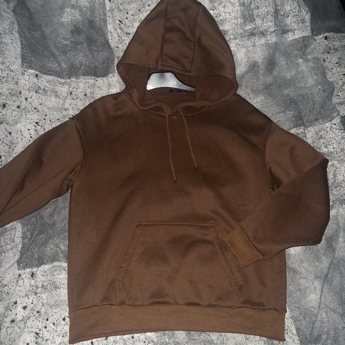 Brun hoodie