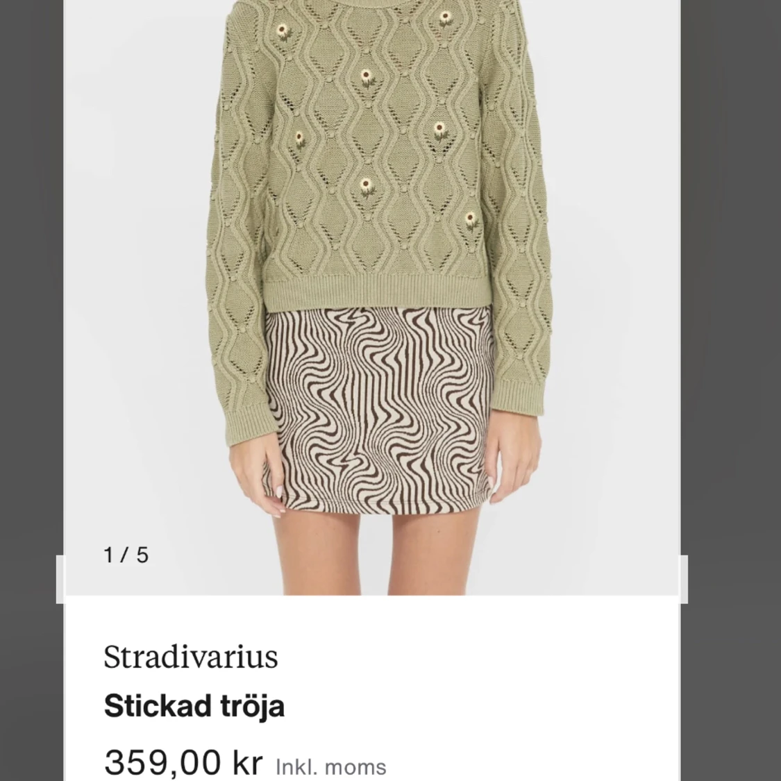 Blommig grön stickad tröja - 91