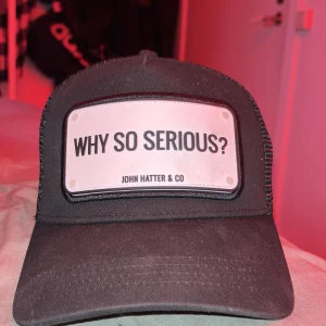 John hatter keps - Säljer då min keps för använder inte den mer