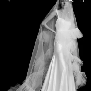 Brudslöja  - Aldrig använd endast testad.  600kr eller kom med bud (med rätt att neka)