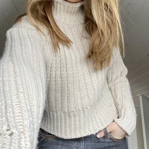 H&M stickad tröja - Superfin stickad tröja 🥰