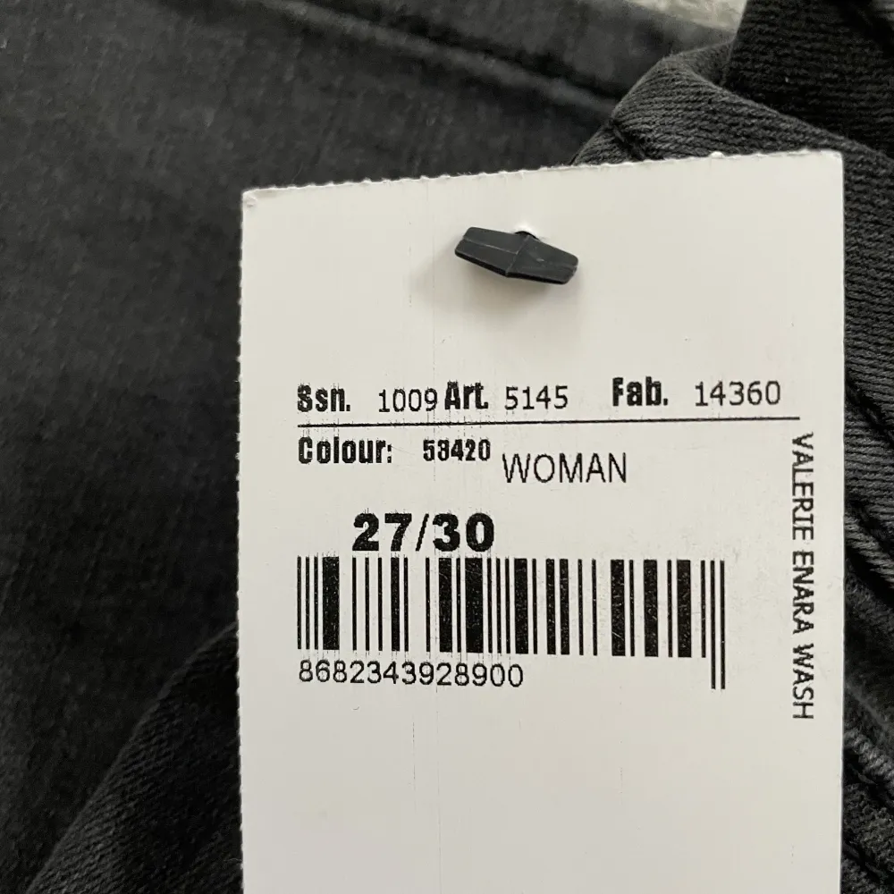 Säljer dessa helt oandvända ltb jeans 💞 nypris ca 530. Jeans & Byxor.
