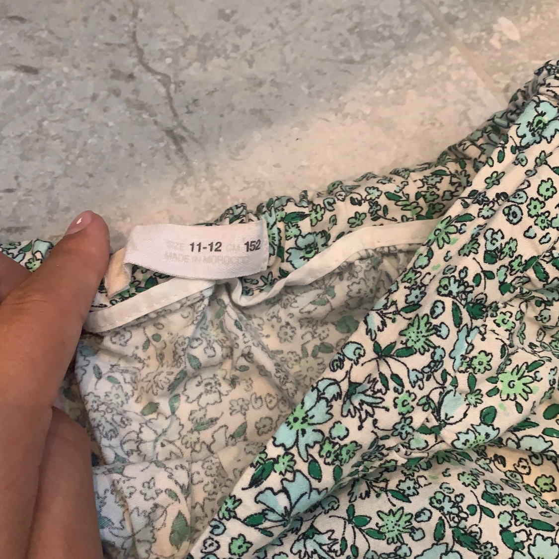 Jätte fin kjol från zara den passar mig även fast jag är 165-166 - 91