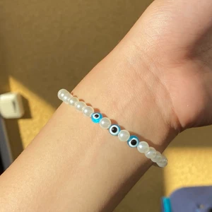 Turkost Evil eye pärlarmband 🦋 -  Evil eye Kollektion 🧿 * 25kr per armband exklusive frakt! * Flera olika färger * Vill du ha ett mix-färgat armband? Gärna! Du väljer precis allt. * Köper du 1 armband = 25kr , köper du 2 armband = 45 kr