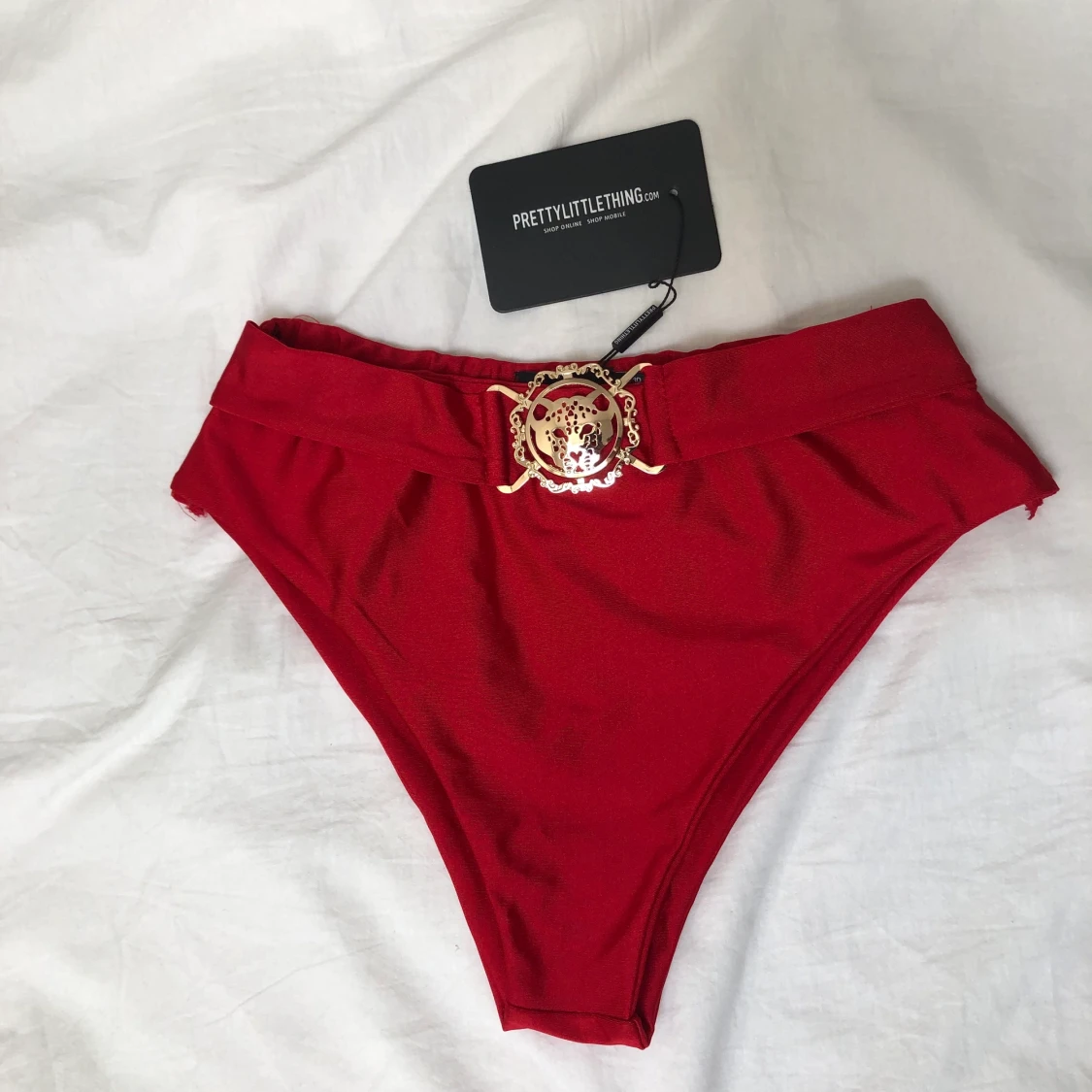 Röd högmidjad bikini underdel