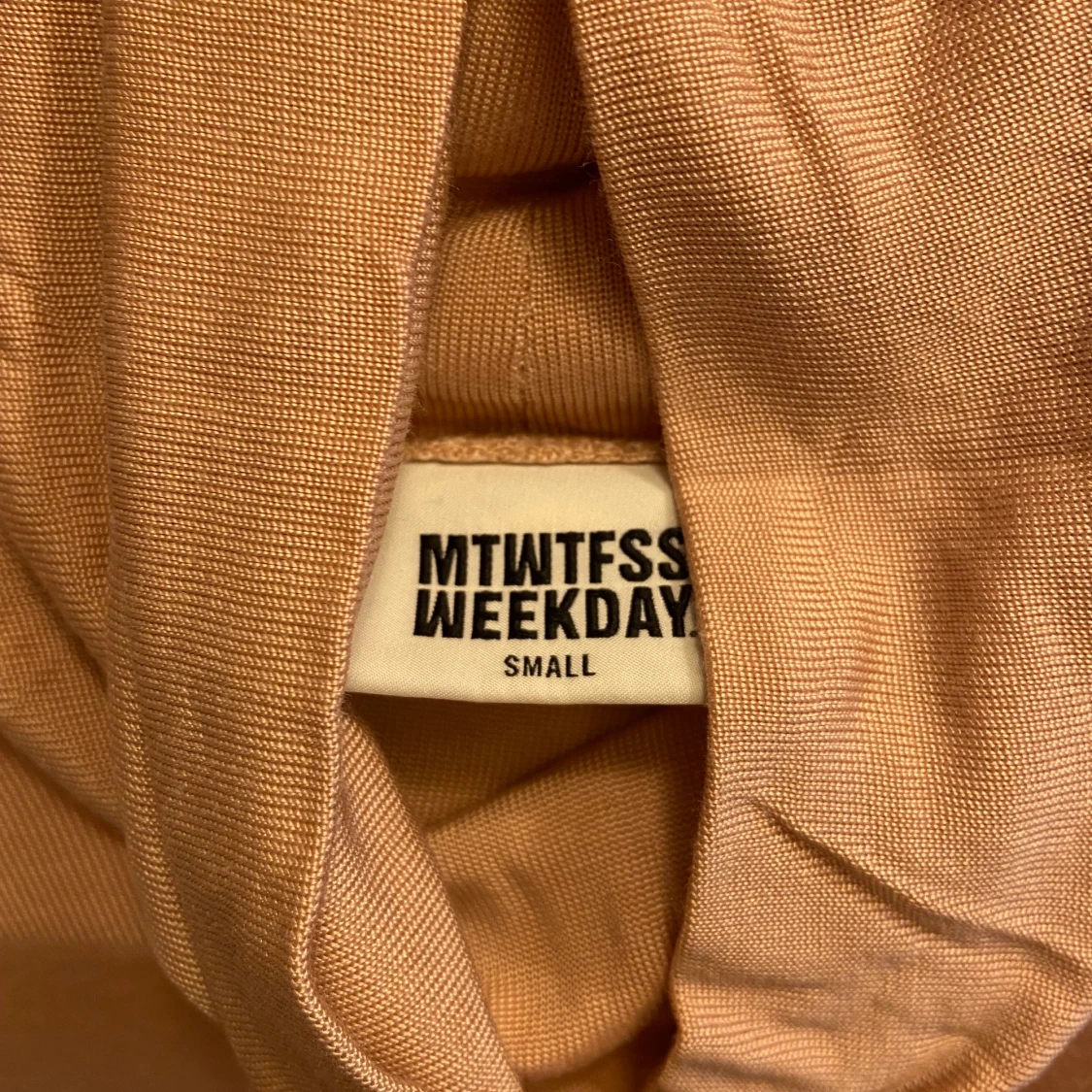 Beige polotröja - 90