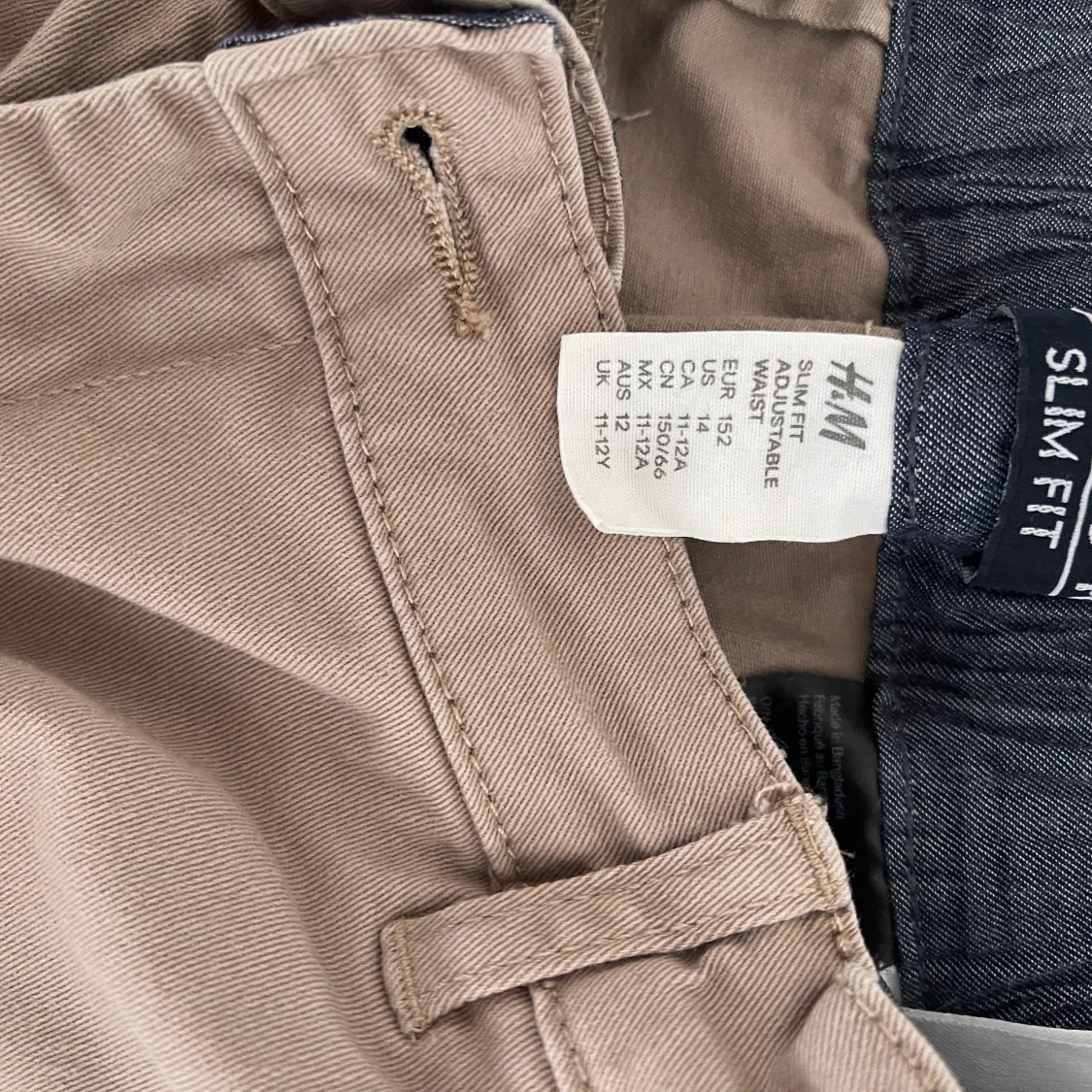 beige jeans gör pojkar - 90