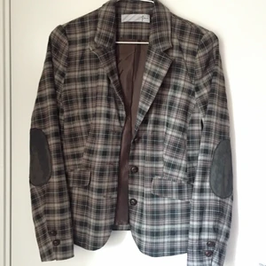 Vintage blazer - Vintage preppy kavaj🍃 Den är i bra skick nästan aldrig använd✨
