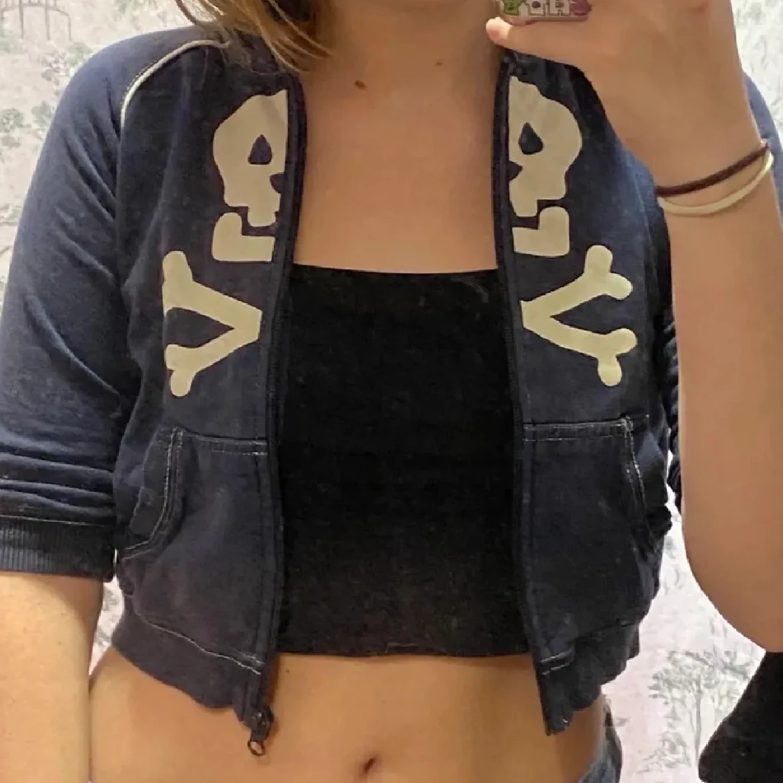 Dödskalle huvtröja 