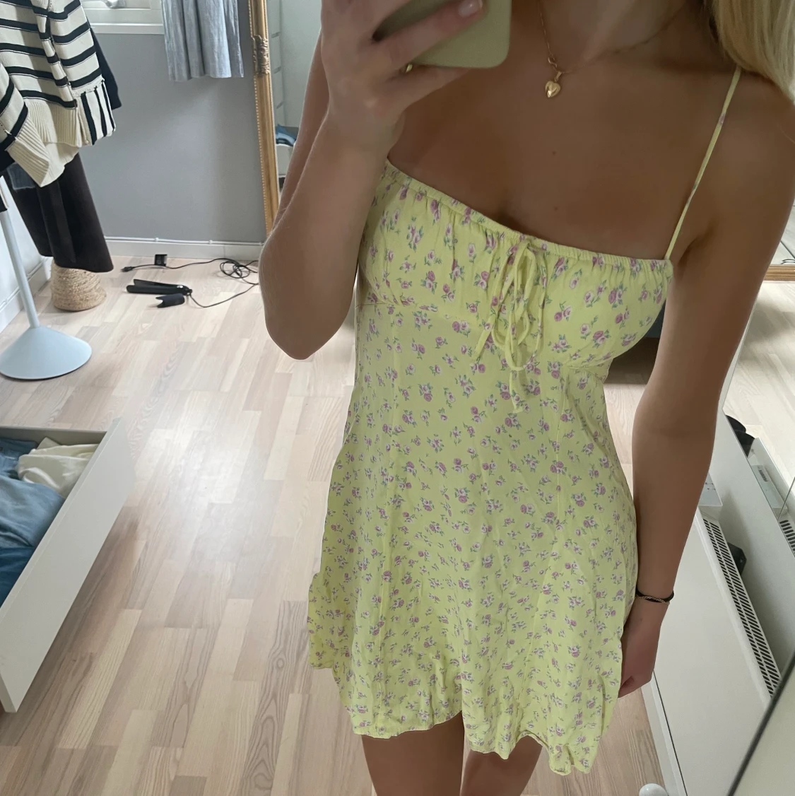 Blommig klänning Zara - 91