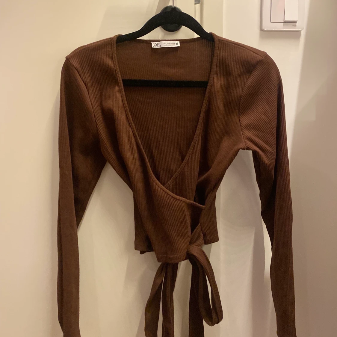 ZARA v-ringad omlott tröja, strl: S