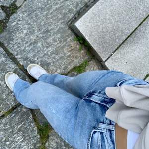 Zara jeans med en slits😍