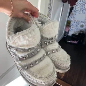 Boots - Boots, sååååå fina och har älskat dem men kommer inte längre till användning.