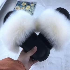 Tofflor  - Jättefina tofflor i storlek 36/37, aldrig använda