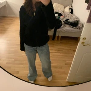 jeans - säljer dessa jeans från lager 157😍