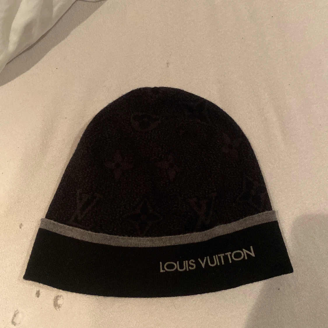 Louis Vuitton mössa 