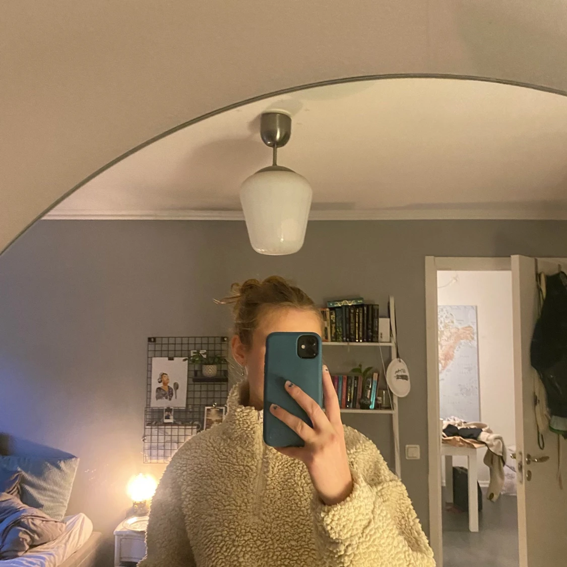 Fluffig croppad tröja - 90