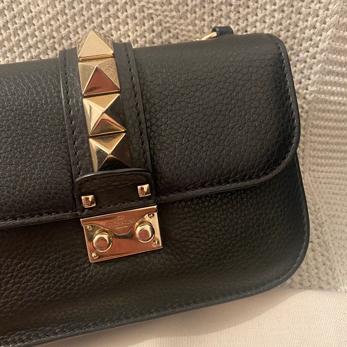 Valentino Garavani väska  - 91