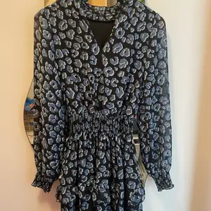 Blue black dress good condition 