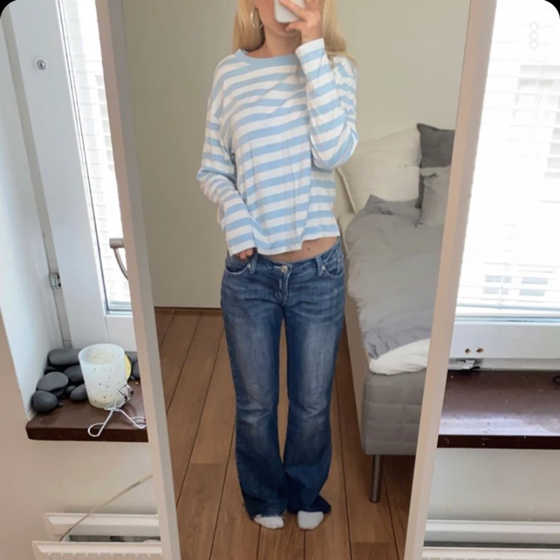 Randig ljusblå tröja