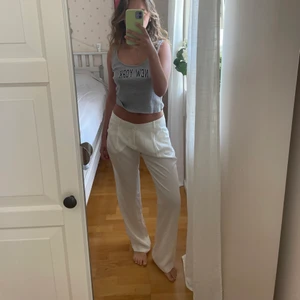 Twist&tango byxor - Sköna och snygga kostymbyxor från twist&tango. luftigt material. 🌸 kan skicka fler bilder om det önskas. Köpare står för frakt.